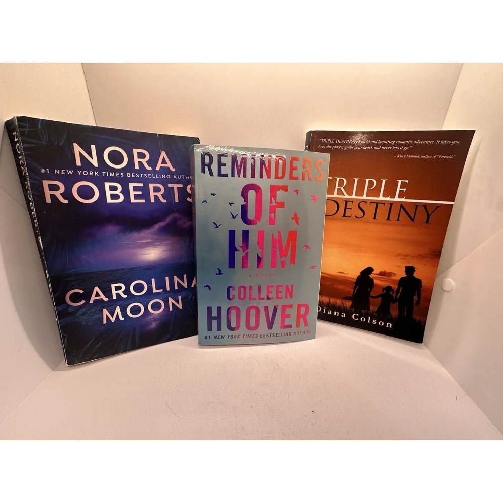 Book Lot 3 Colleen Hoover Reminders Nora Roberts Carolina Moon